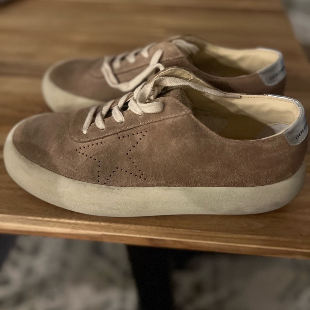Golden Goose. Men’s size 9. “Space-Star”
